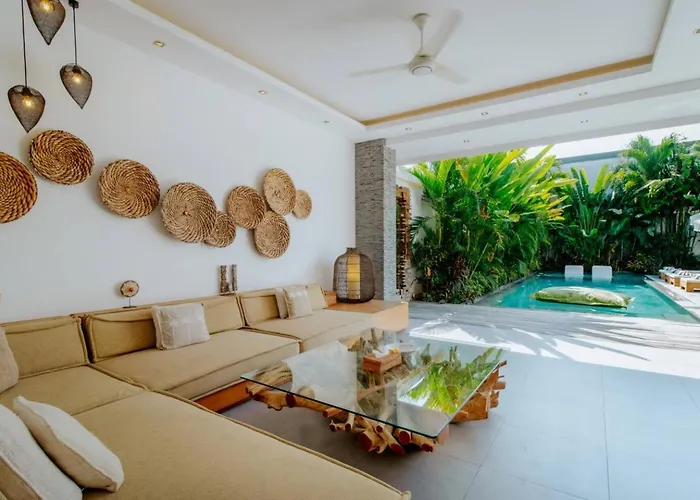 Rated 4br Just 5 Min To Finns Club * Canggu