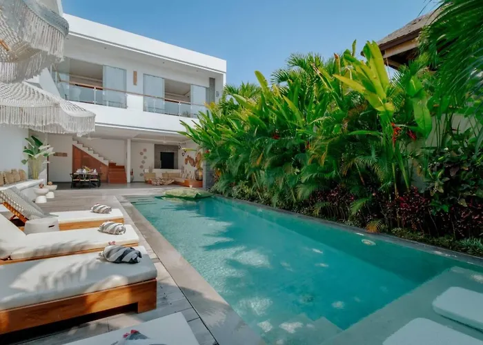Rated 4br Just 5 Min To Finns Club * Canggu