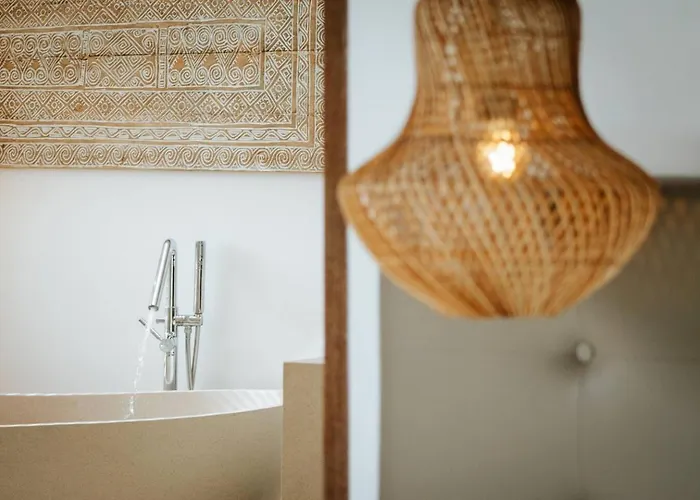 Rated 4br Just 5 Min To Finns Club * Canggu