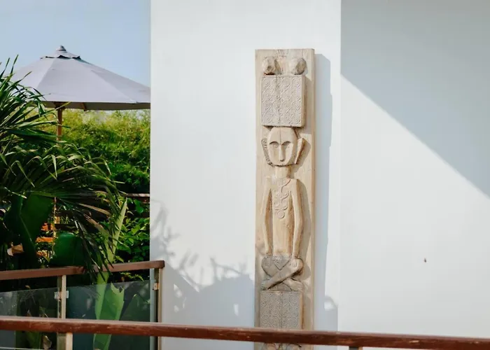 Villa Rated 4br Just 5 Min To Finns Club Canggu
