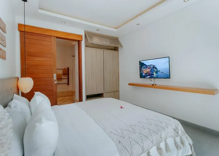 Rated 4br Just 5 Min To Finns Club