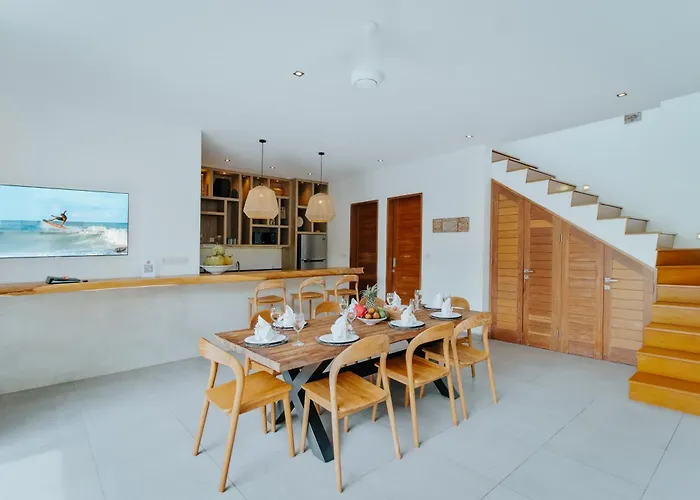 Rated 4br Just 5 Min To Finns Club Villa