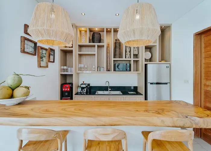 Villa Rated 4br Just 5 Min To Finns Club Canggu